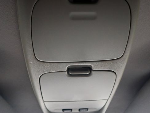 Used 2003 Ford F250 XL image 22