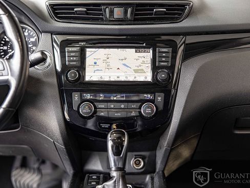 Used 2021 Nissan Rogue Sport SL w/ Premium Package AWD/4WD image 37