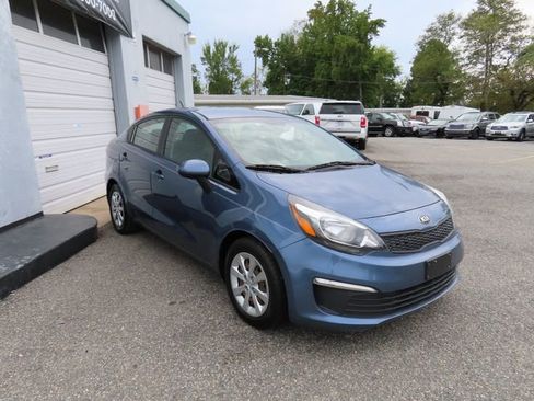 Used 2016 Kia Rio LX image 4