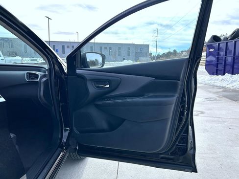 Certified 2024 Nissan Murano SV image 16