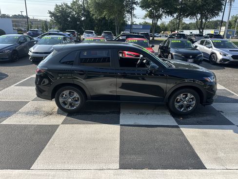 Used 2026 Honda HR-V LX image 3