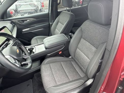 Certified 2024 Chevrolet Traverse LT image 20