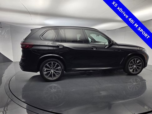Used 2021 BMW X5 xDrive40i w/ M Sport Package image 17