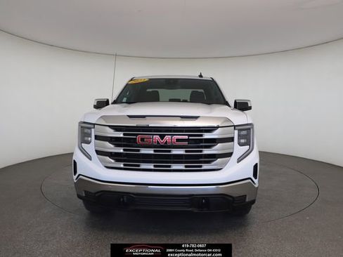 Used 2023 GMC Sierra 1500 SLE AWD/4WD image 1