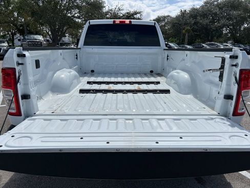 Used 2024 RAM 3500 Big Horn image 43
