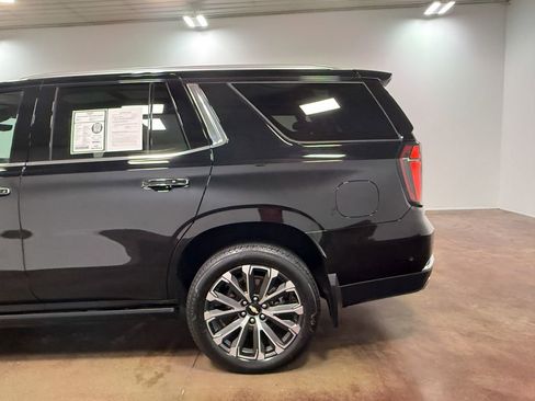 Used 2025 Chevrolet Tahoe High Country AWD/4WD image 36