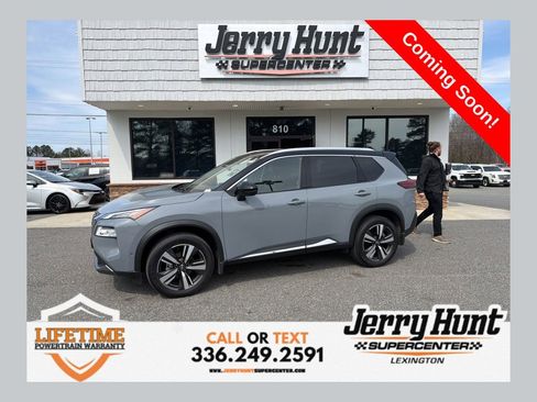 Used 2023 Nissan Rogue SL w/ SL Premium Package image 1