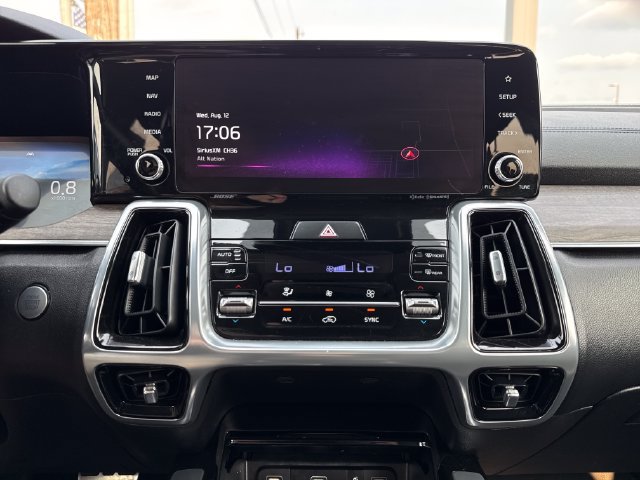 Used 2023 Kia Sorento SX Prestige AWD/4WD image 22