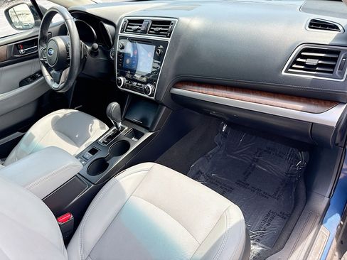 Used 2019 Subaru Outback 3.6R Limited AWD/4WD image 14