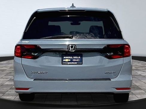 Used 2024 Honda Odyssey Sport image 6