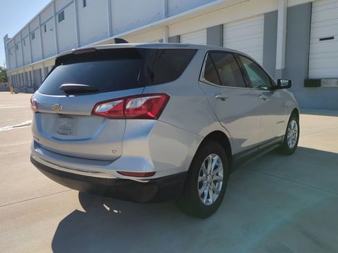 Used 2019 Chevrolet Equinox LT image 3