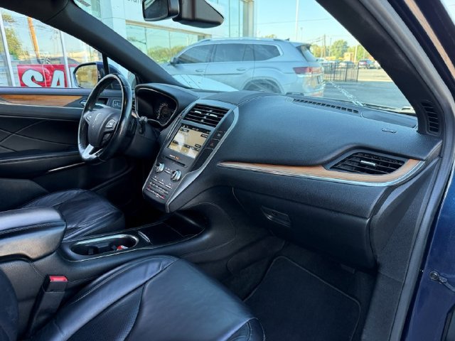 Used 2017 Lincoln MKC Select w/ Select Plus Package AWD/4WD image 22