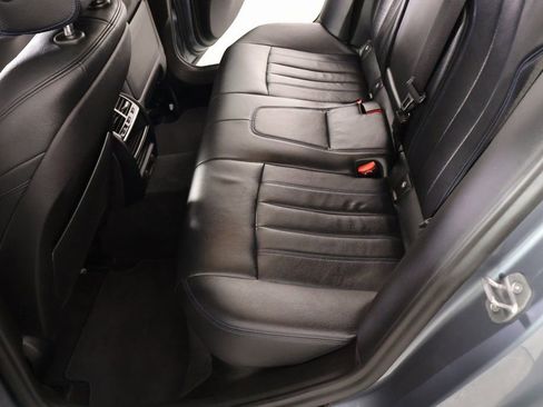 Used 2019 BMW 530i xDrive w/ M Sport Package AWD/4WD image 13