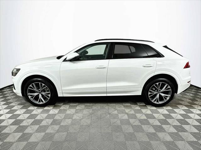 Certified 2023 Audi Q8 Premium w/ Convenience Package AWD/4WD image 4