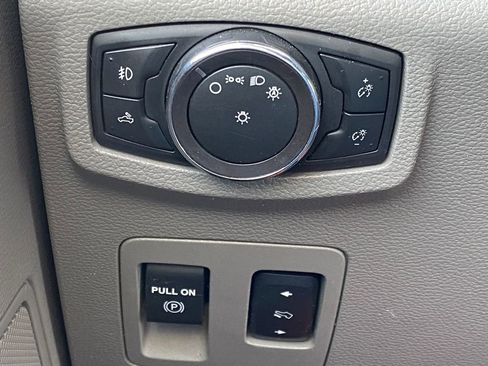 Used 2019 Ford F150 XLT w/ Equipment Group 302A Luxury AWD/4WD image 27