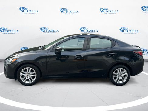 Used 2016 Scion iA image 2