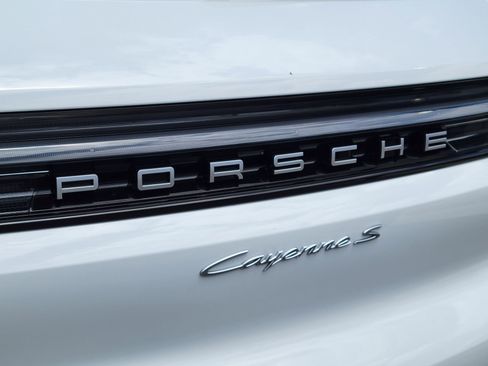 New 2026 Porsche Cayenne S AWD/4WD image 32