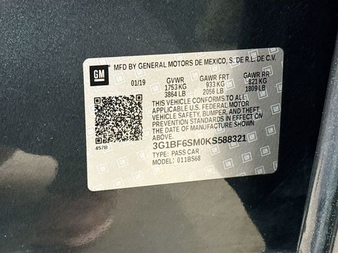 Used 2019 Chevrolet Cruze Premier FWD image 33
