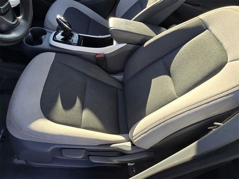 Used 2020 Chevrolet Bolt LT image 11