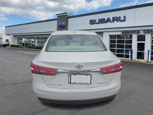 Used 2013 Toyota Avalon Limited FWD image 4