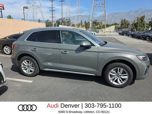 Used 2023 Audi Q5 2.0T Premium w/ Convenience Package image 4