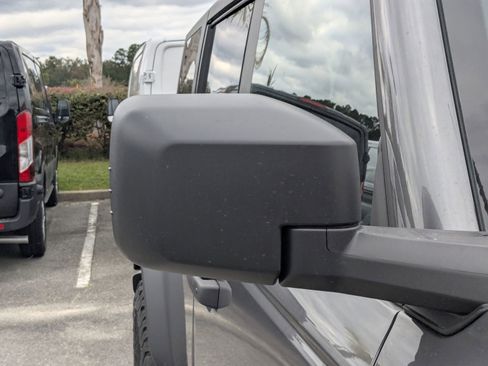 New 2025 Ford Bronco Badlands image 14