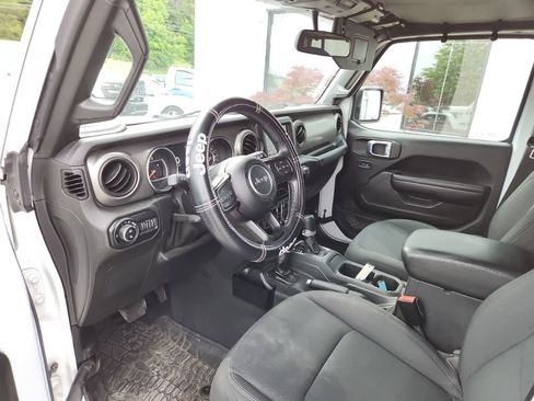 Used 2021 Jeep Gladiator Sport AWD/4WD image 14