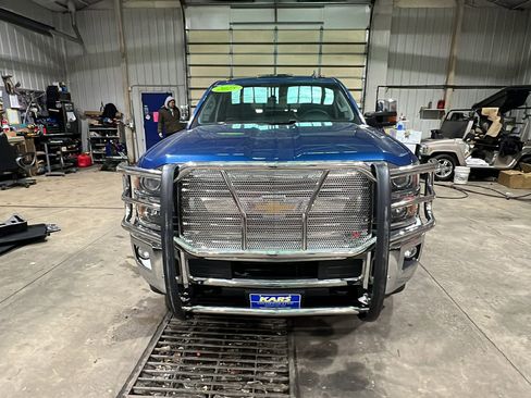 Used 2015 Chevrolet Silverado 2500 LTZ w/ LTZ Plus Package image 2