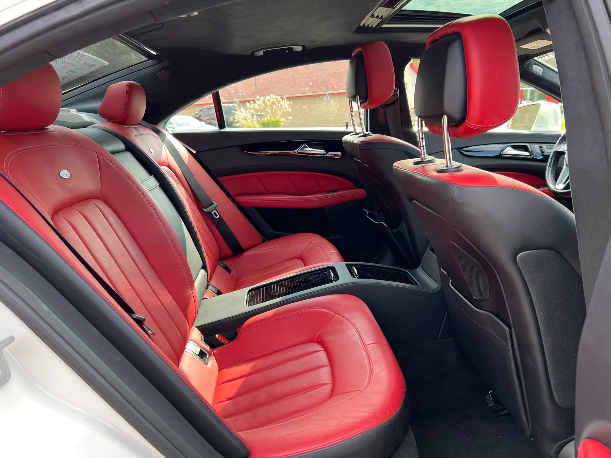 Used 2014 Mercedes-Benz CLS 550 4MATIC image 27