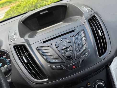 Used 2014 Ford Escape SE FWD image 17