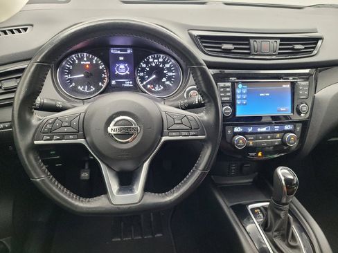 Used 2018 Nissan Rogue Sport SV w/ SV Technology Package AWD/4WD image 22