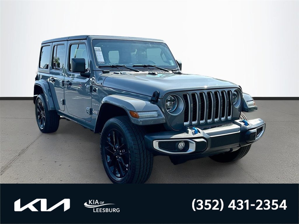 Used 2023 Jeep Wrangler Unlimited Sahara AWD/4WD image 1