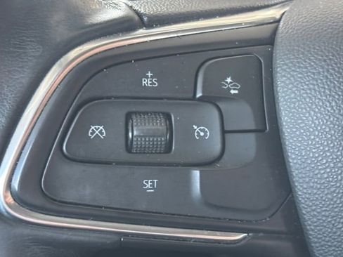 Used 2022 Buick Encore GX Preferred w/ Sport Touring Package FWD image 12