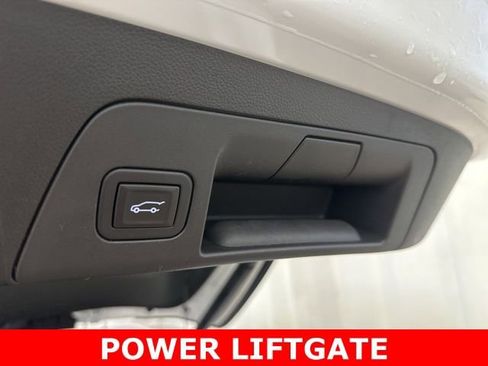 Used 2023 Buick Envision Avenir image 34