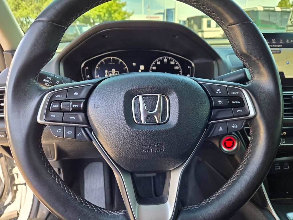 Used 2021 Honda Accord Touring image 25
