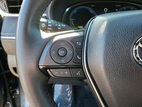 Certified 2024 Toyota Venza Limited image 22