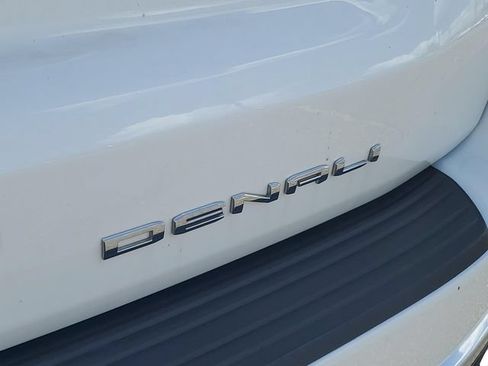 Used 2024 GMC Yukon XL Denali AWD/4WD image 35