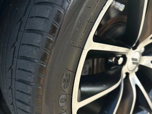 Used 2015 Dodge Challenger R/T RWD image 44