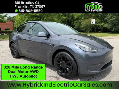 Used 2022 Tesla Model Y Long Range AWD/4WD image 1