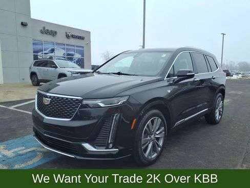 Used 2023 Cadillac XT6 Premium Luxury w/ Technology Package image 8