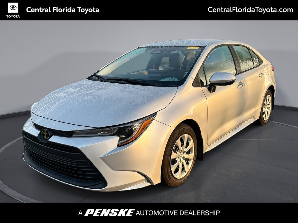 Used 2025 Toyota Corolla LE FWD image 1
