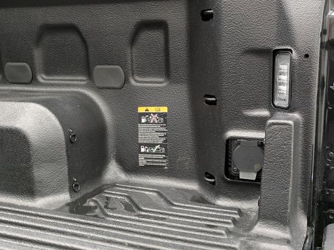 Used 2024 Chevrolet Silverado 1500 LT image 13