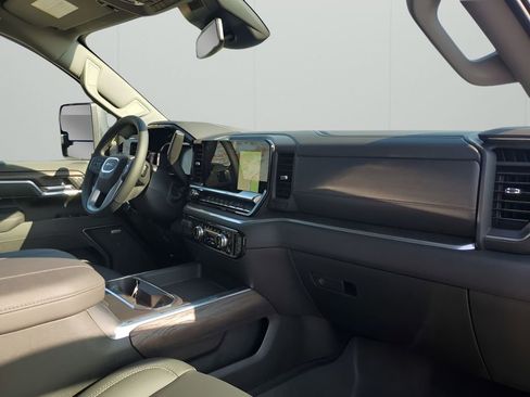 New 2026 GMC Sierra 2500 SLT w/ Texas SLT Premium Package image 14