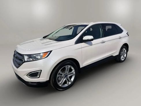 Used 2018 Ford Edge Titanium w/ Ford Safe & Smart Package FWD image 6