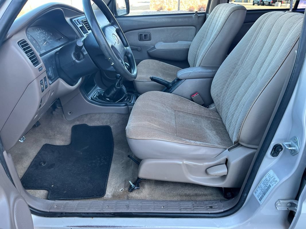 Used 1998 Toyota 4Runner 4WD w/ All-Weather Guard Pkg image 10