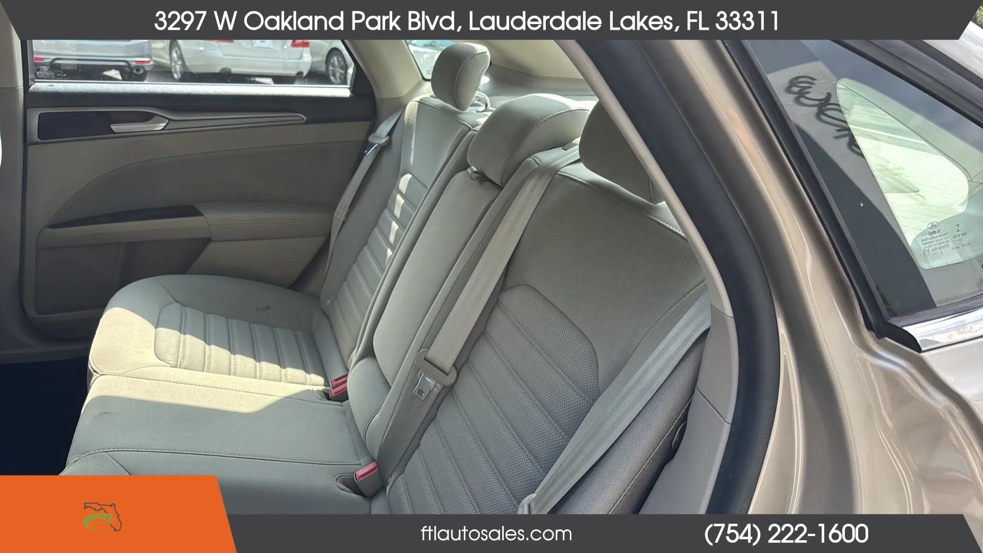 Used 2018 Ford Fusion SE FWD image 23