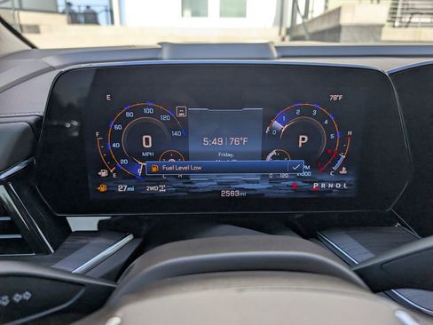 Used 2025 Chevrolet Tahoe Z71 w/ Comfort Package image 19