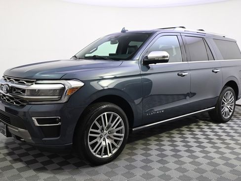 Used 2022 Ford Expedition Max Platinum image 2