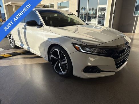Used 2021 Honda Accord Sport image 2