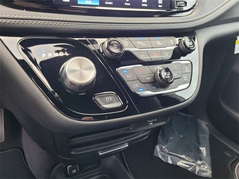 New 2026 Chrysler Pacifica Select image 23